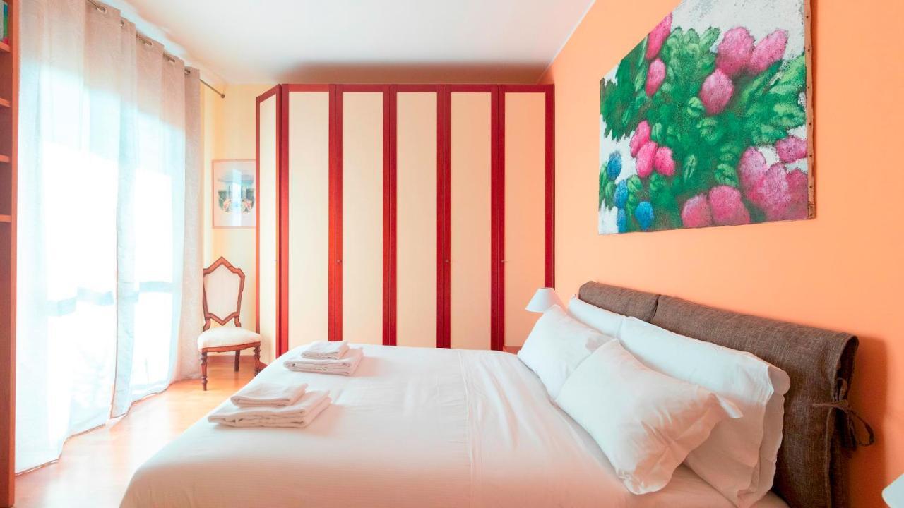 Italianway - Tolstoi 1 Appartement Milaan Buitenkant foto
